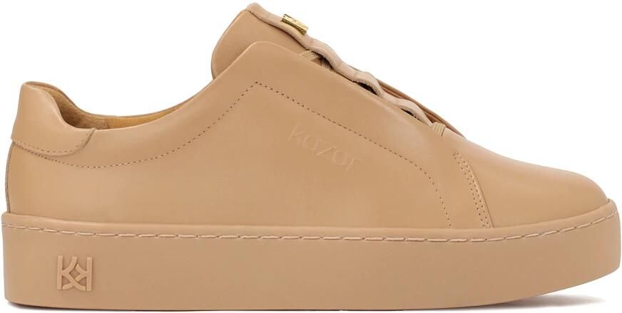 Kazar Beige sneakers op een dikke zool.Dit product valt klein uit.