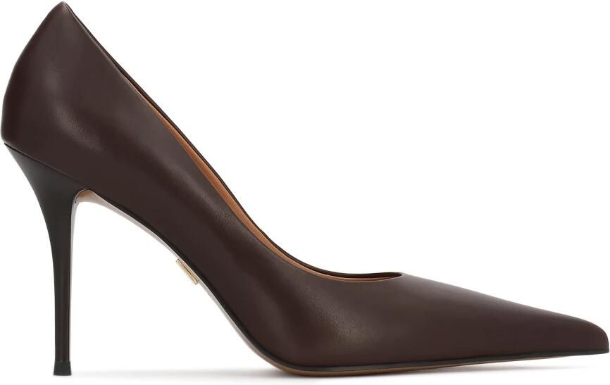 Kazar bruine pumps met verlengde spitse neus