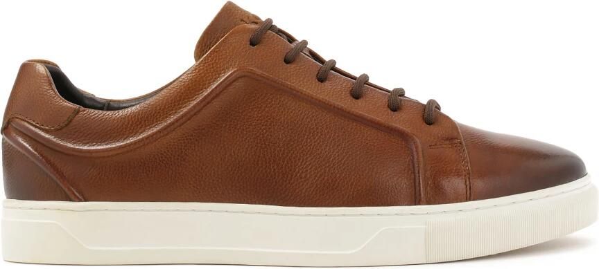 Kazar Bruine sneakers op een witte zool