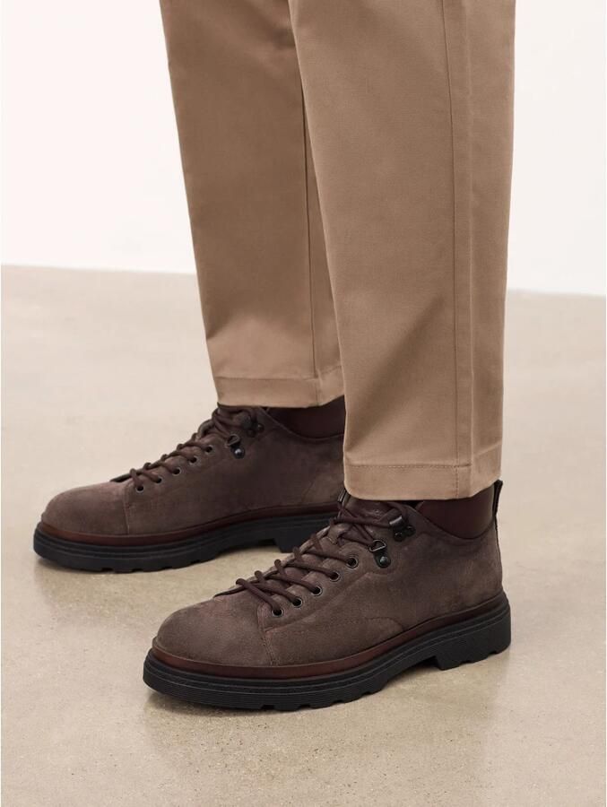 Kazar Bruine suède laarzen voor heren met leren kraag