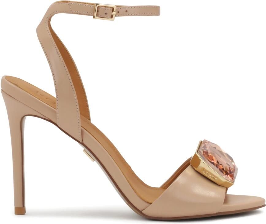 Kazar Chique sandalen met grote decoratieve steen.Dit product valt klein uit.