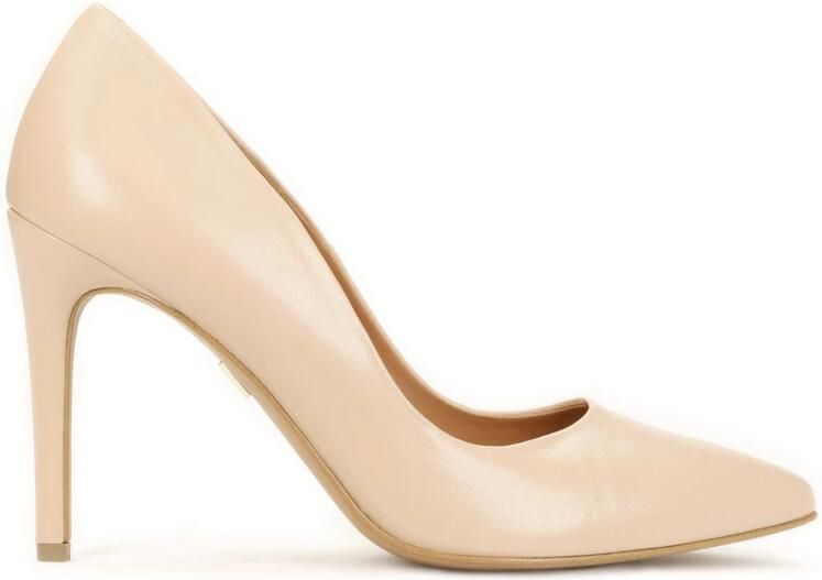 Kazar Dames beige pumps.Dit product valt groot uit.