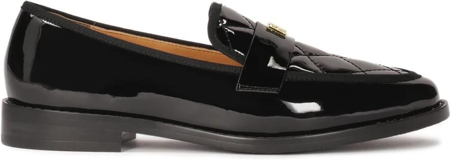 Kazar Gelakte loafers versierd met quilten.Dit product valt groot uit.