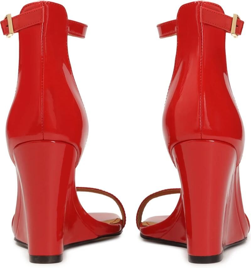 Kazar Gelakte rode sandalen op een platformhak