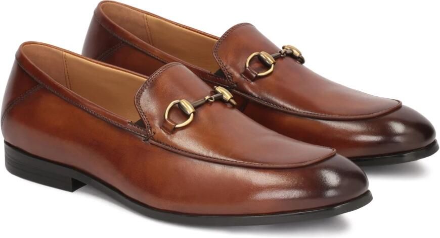 Kazar Heren leren loafers met een metalen decoratie