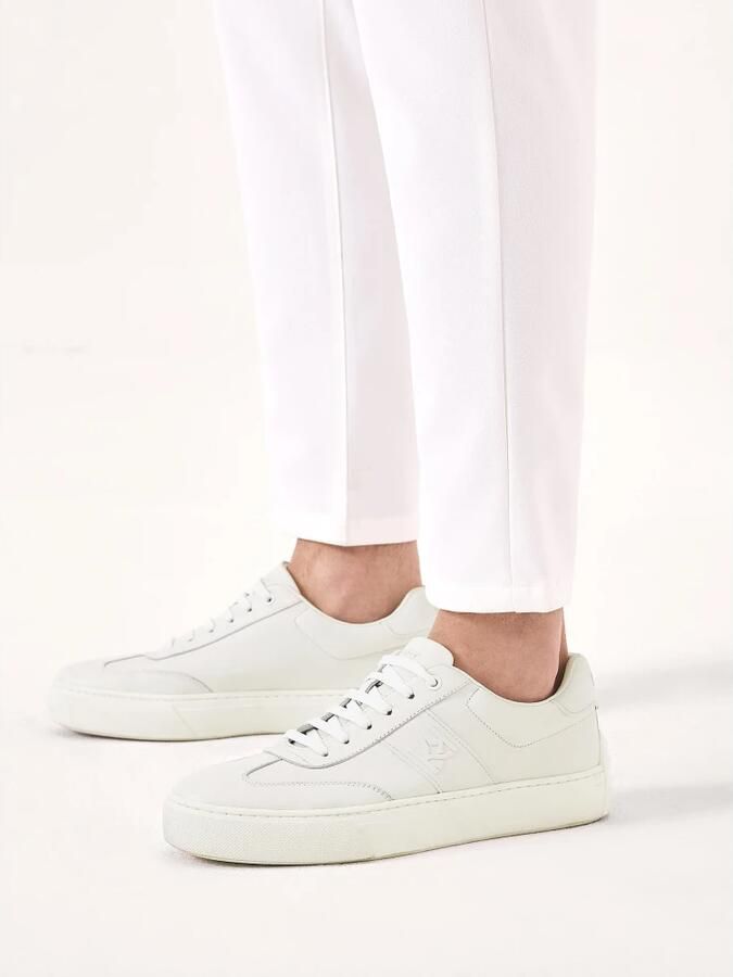 Kazar Heren sneakers in gebroken witte kleur