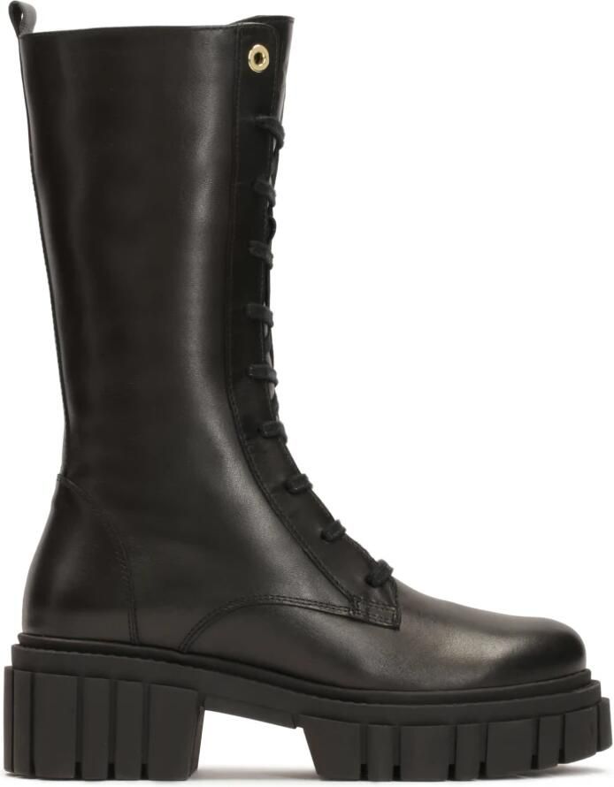 Kazar Hoge leren laarzen met een dikke zool.Dit product valt groot uit.