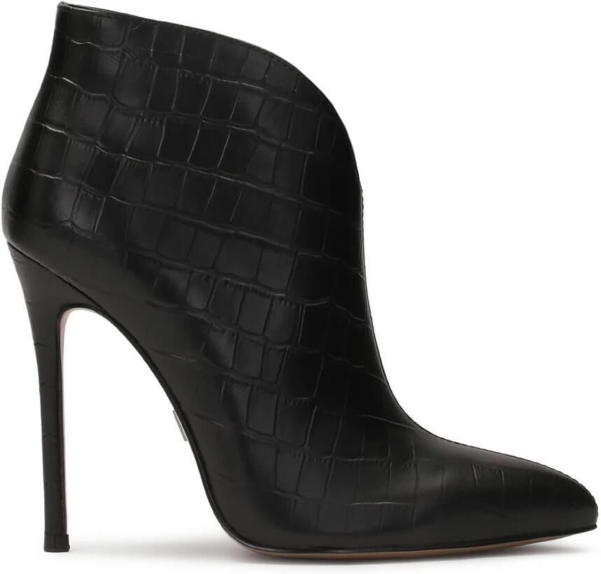 Kazar Lage laarzen met een slanke hak.Dit product valt groot uit.