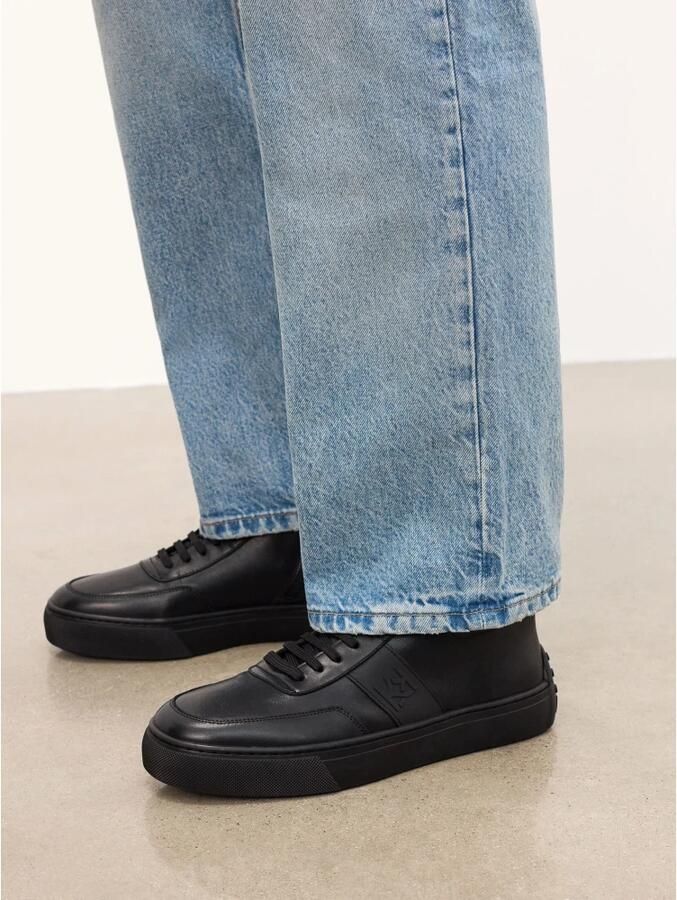 Kazar Leren sneakers met hoge top en monogramontwerp