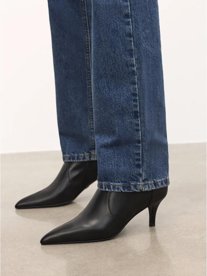 Kazar Minimalistische zwarte leren laarzen