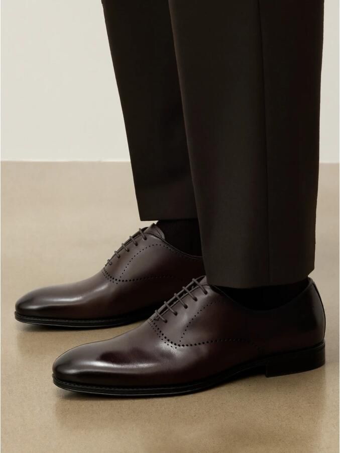 Kazar Brown oxfords in genuine leather with subtle broguing - Foto 2