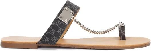 Kazar Patricia Mules