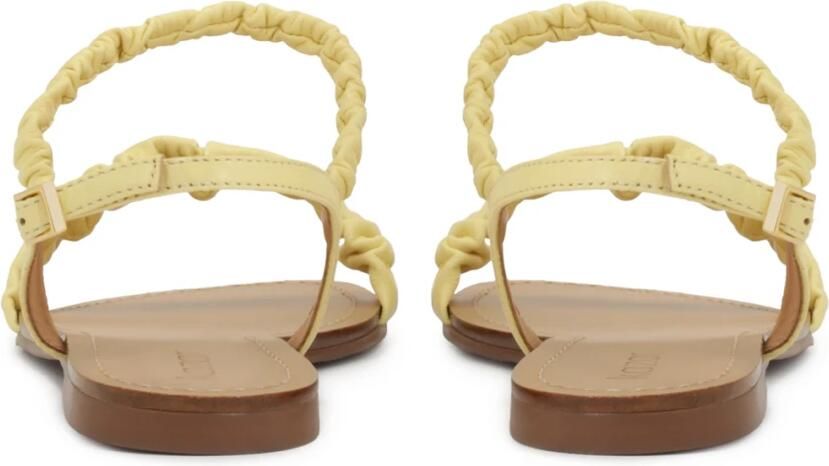 Kazar Platte sandalen met gekreukelde bandjes