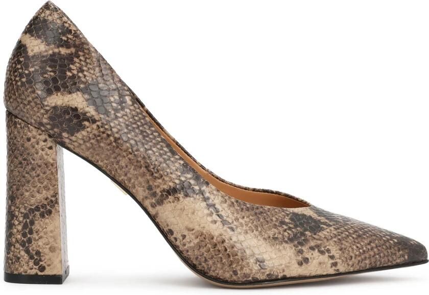 Kazar Pumps