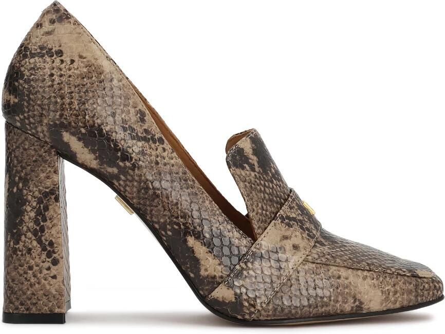 Kazar Pumps