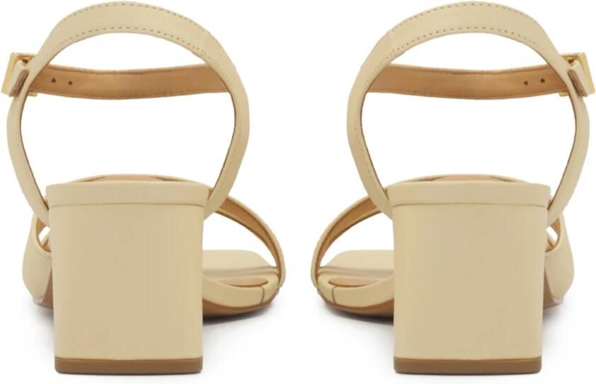 Kazar Veelzijdige leren sandalen op een paal