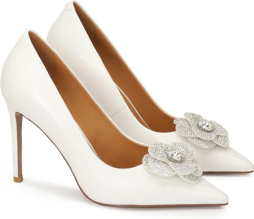 Kazar White leather pumps with glittering flower