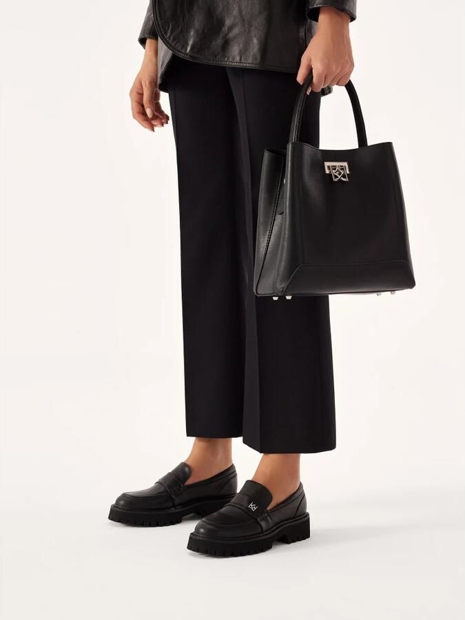 Kazar Zwarte halfschoenen op een geprofileerde zool.Dit product valt groot uit. - Foto 3