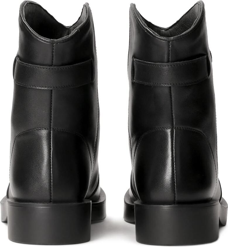 Kazar Zwarte laarzen op een platte zool