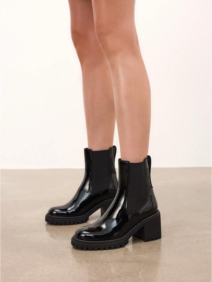 Kazar Zwarte lakleren laarzen met kreukeleffect