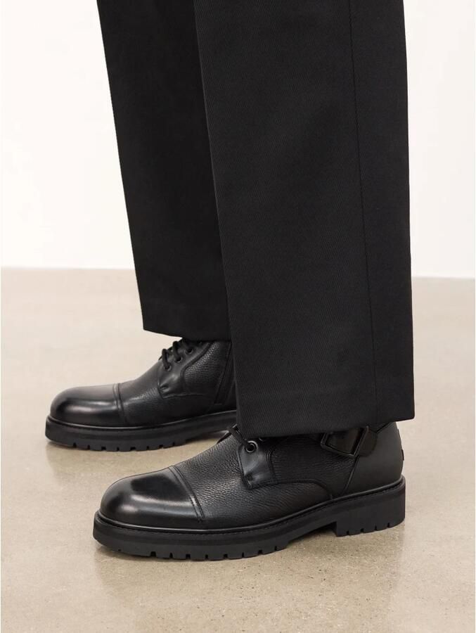 Kazar Zwarte leren herenlaarzen met gespen en vetersluiting