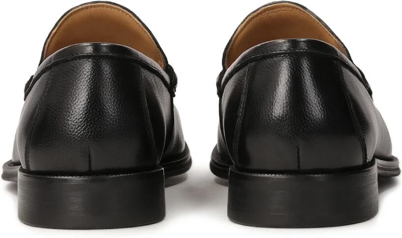 Kazar Zwarte loafers met metalen versiering