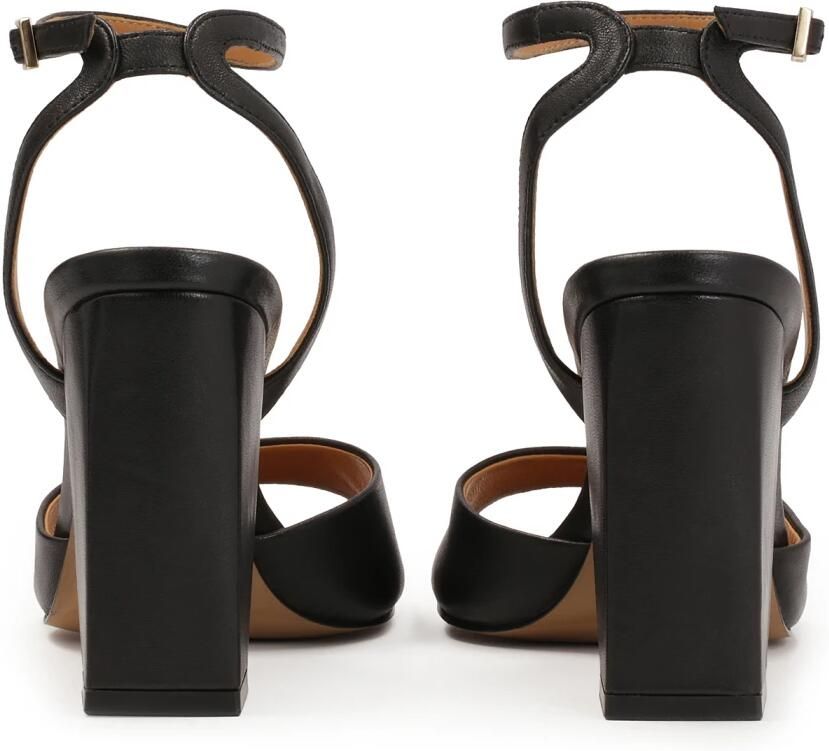 Kazar Zwarte sandalen met een brede hak