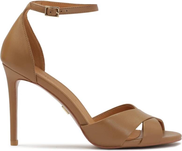 Kazar Lichtbruine tijdloze leren sandalen