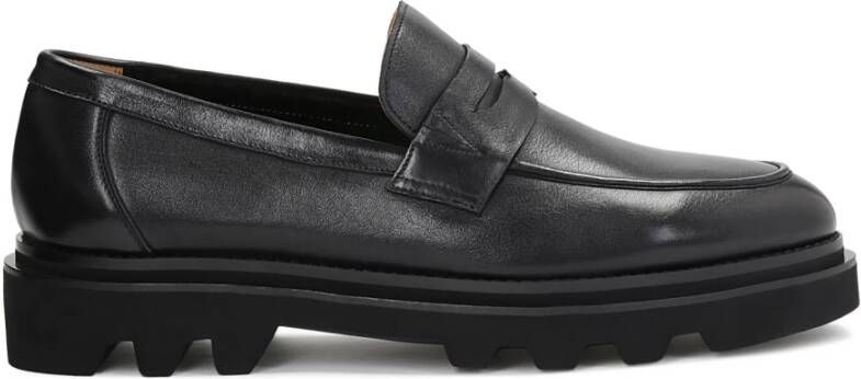 Kazar Leren loafers voor heren van Studio op een dikke zool Black