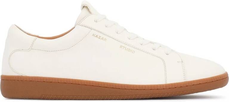 Kazar Studio Witte sneakers met laag bovendeel