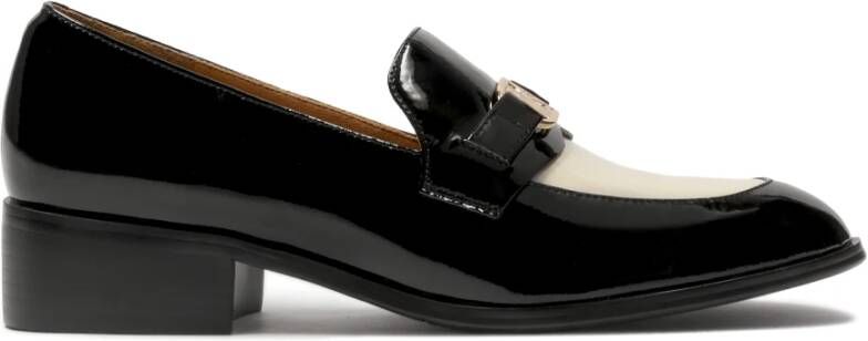 Kazar Tweekleurige gelakte platte schoenen