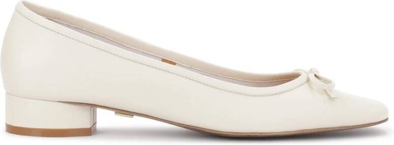 Kazar Witte leren lage hakken pumps