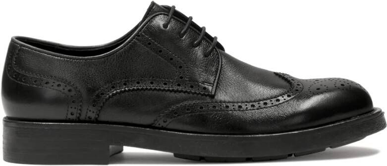 Kazar Zwarte casual halfschoenen met ingewikkelde versiering