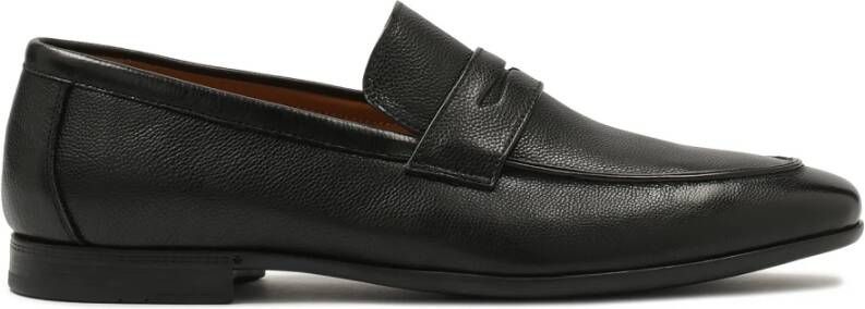 Kazar Zwarte erwtenleren loafers