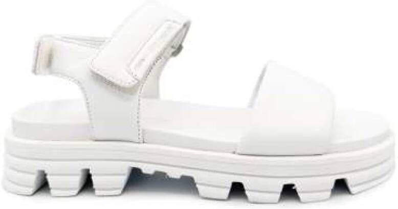Kennel & Schmenger Schattige witte platte sandalen White Dames