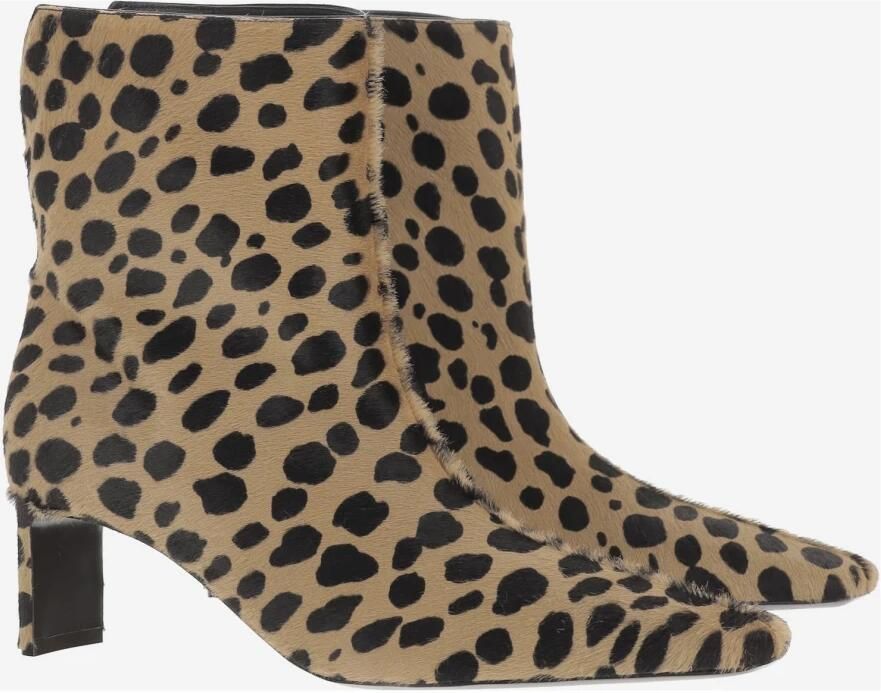 Khaite Enkellaarzen van ponyhuid met dierenprint