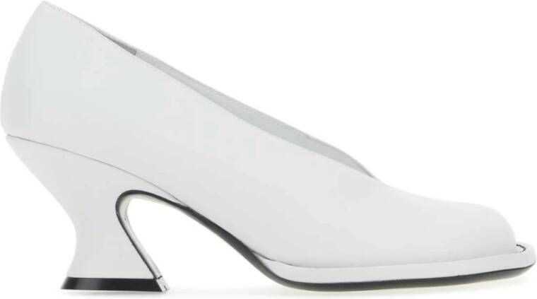 Khaite Suède Leren Varick Pumps White Dames