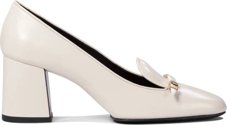 Khaite Witte Pumps met Blokhak