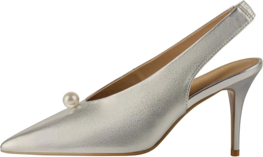 L37 Heels