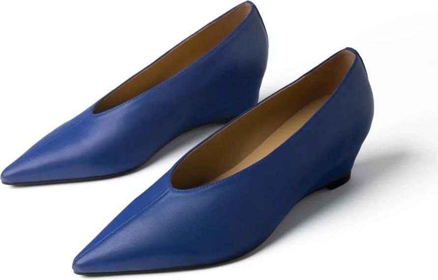 L37 Heroes for One Day Wedge Pumps