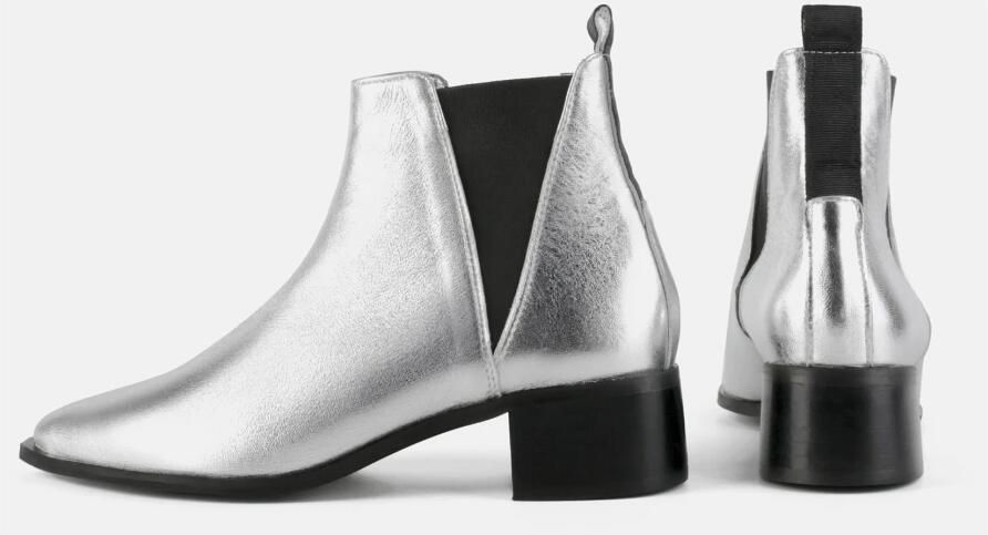 L37 Laarsjes met hak