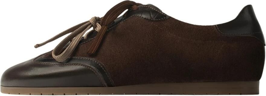 L37 Off Duty Sneakers