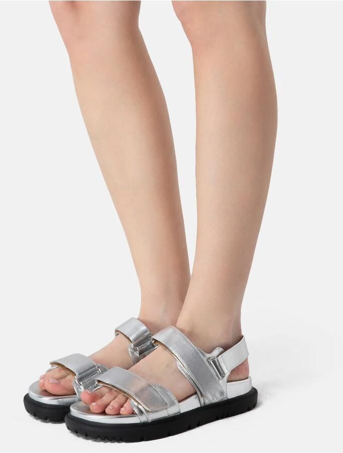 L37 Platte sandalen