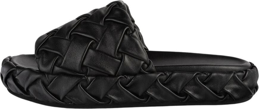 L37 Sliders