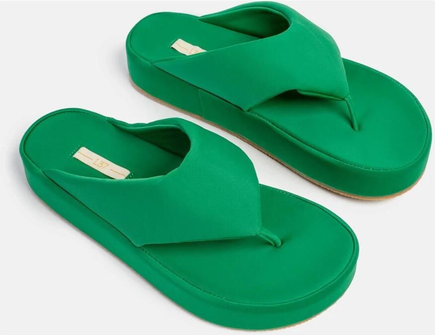 L37 Slippers