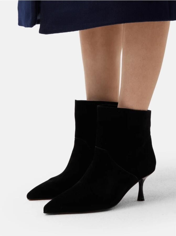 L37 Stijlvolle Schoenen en Accessoires Collectie