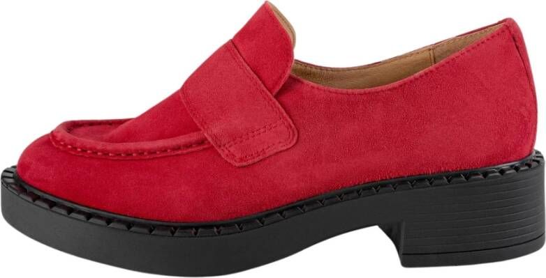 L37 Loafers