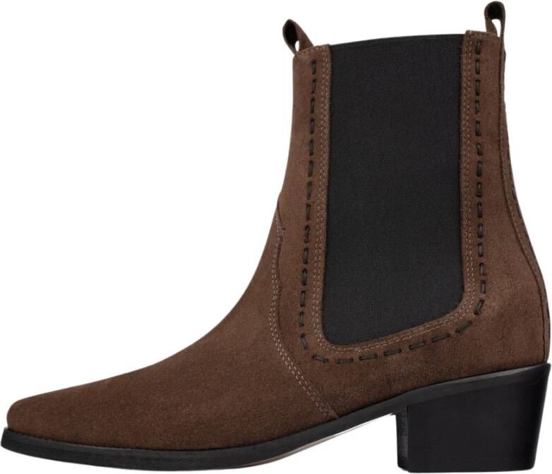 L37 Peacemaker Boots