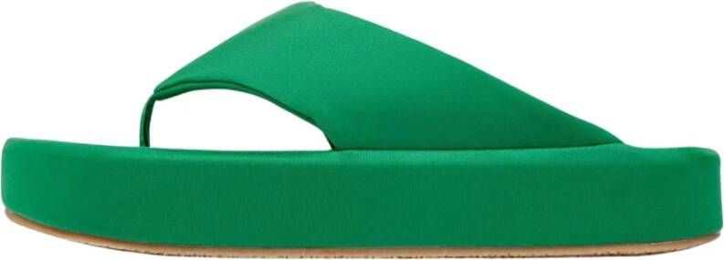 L37 Slippers