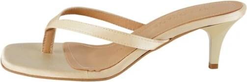 L37 Stijlvolle opvallende schoenen en accessoires